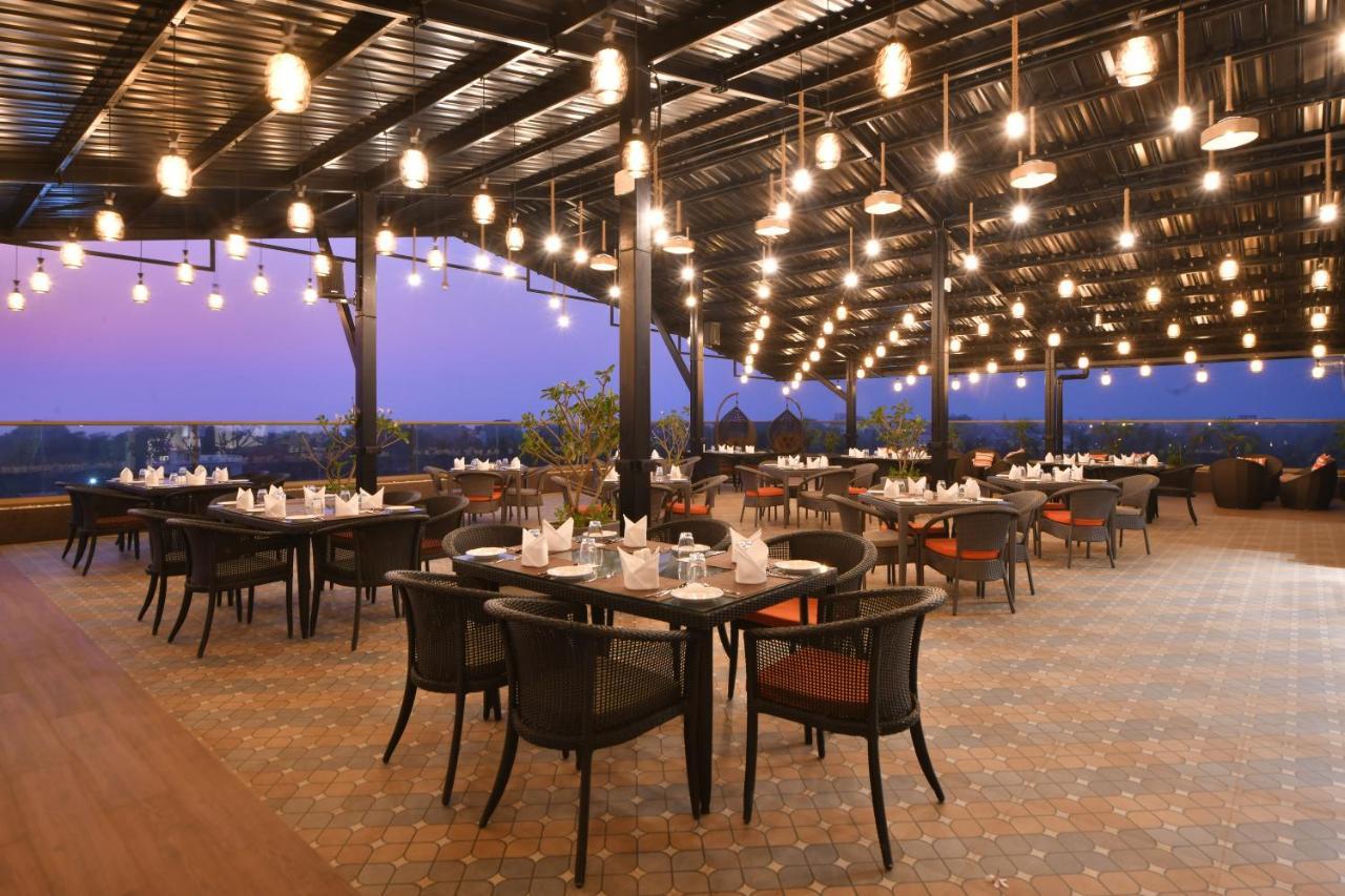 The Fern Habitat, Candolim, Goa Exterior foto